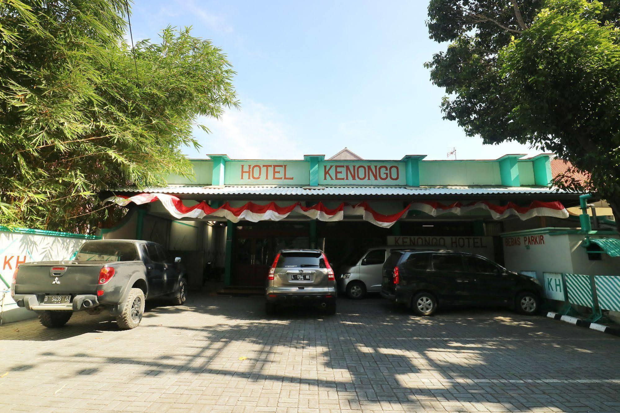 Hotel Kenongo Σουραμπάγια Εξωτερικό φωτογραφία
