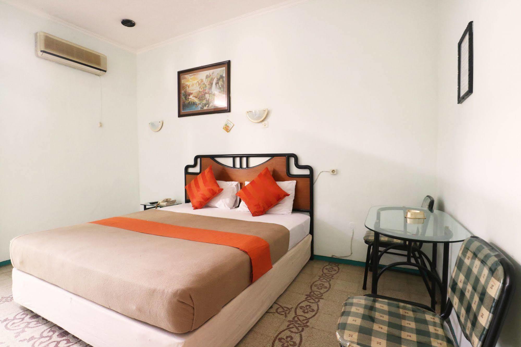 Hotel Kenongo Σουραμπάγια Εξωτερικό φωτογραφία