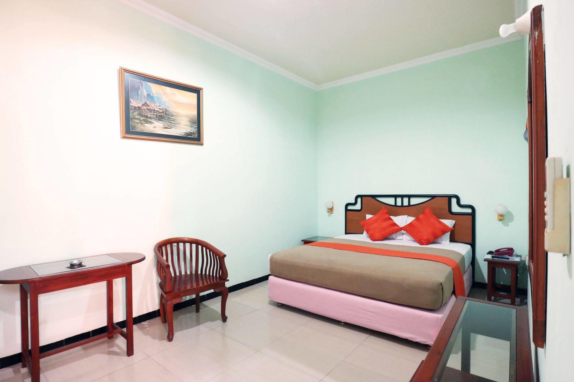 Hotel Kenongo Σουραμπάγια Εξωτερικό φωτογραφία