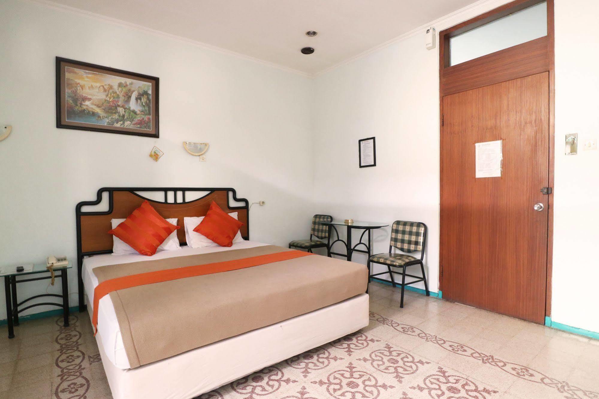 Hotel Kenongo Σουραμπάγια Εξωτερικό φωτογραφία