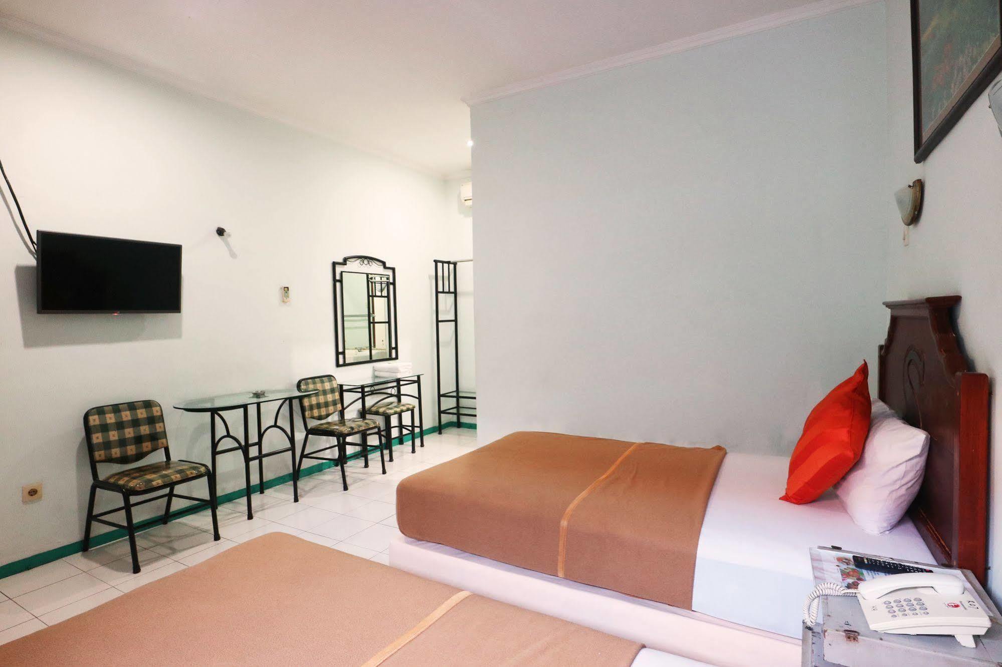 Hotel Kenongo Σουραμπάγια Εξωτερικό φωτογραφία