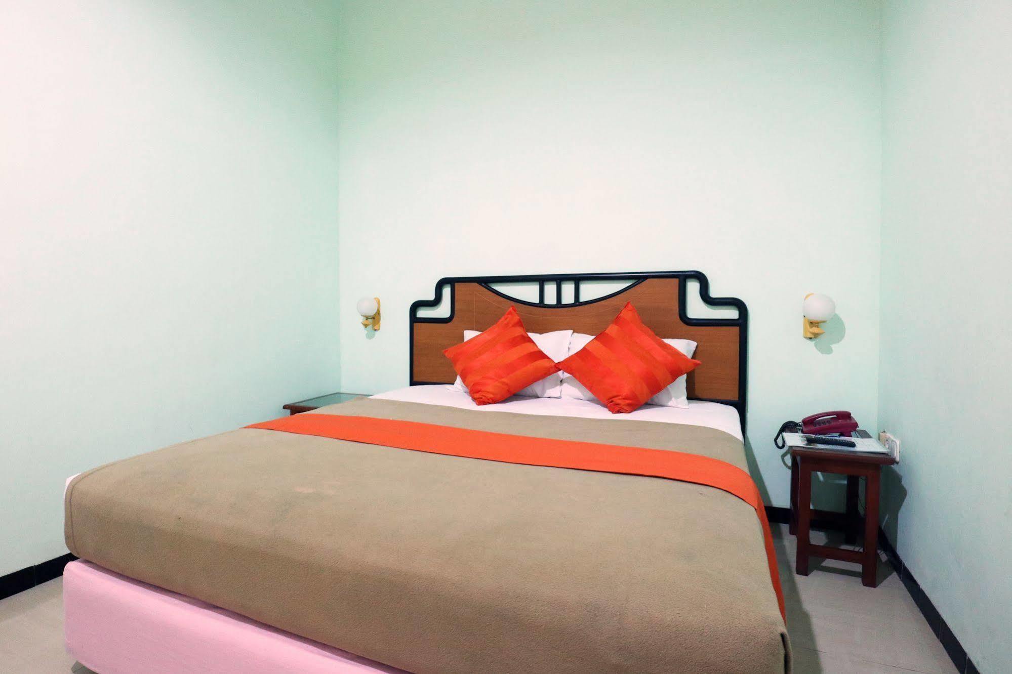 Hotel Kenongo Σουραμπάγια Εξωτερικό φωτογραφία